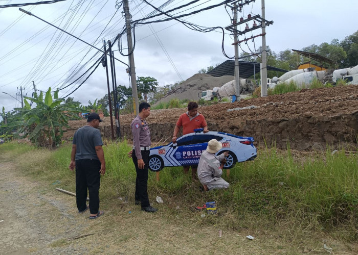 Tekan Kecelakaan, Blackspot di Cilacap Dipasangi Rambu dan Replika Mobil Patroli