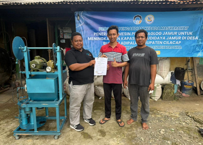 Inovasi Dosen Politeknik Negeri Cilacap Dorong Produktivitas Jamur Tiram di Desa Bunton