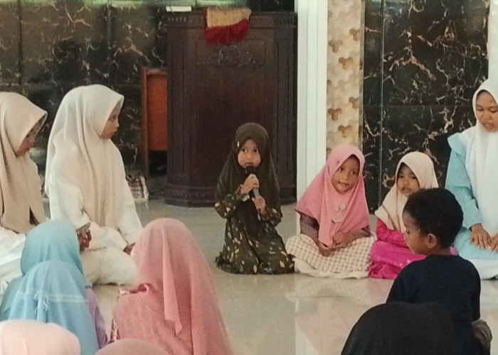 102 Santri SMPIT-PPTQ Harapan Ummat Purbalingga Terjun ke 20 Titik Desa