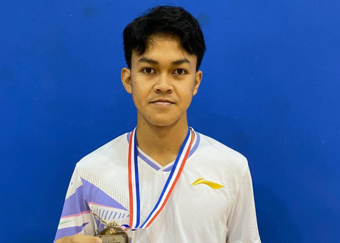 Siswa MAN 2 Banyumas Juara II Turnamen Badminton di Singapura