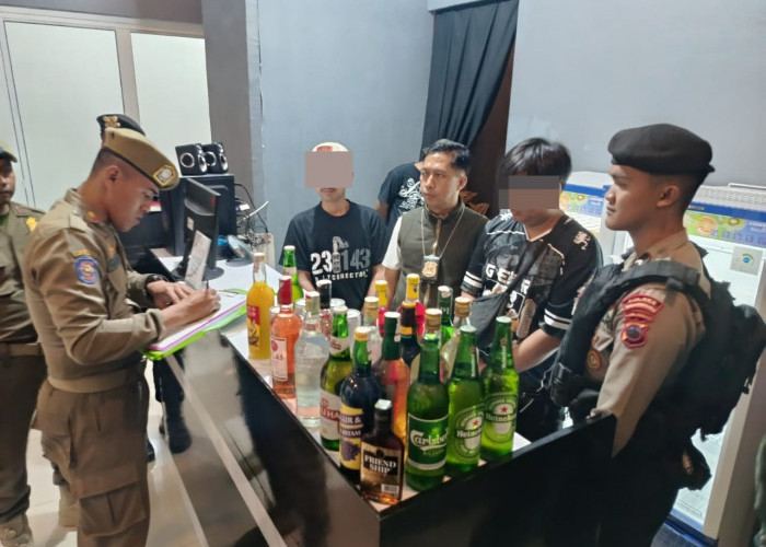 Razia Miras di Banjarnegara, Petugas Temukan 26 Botol di Kios Desa Pucang