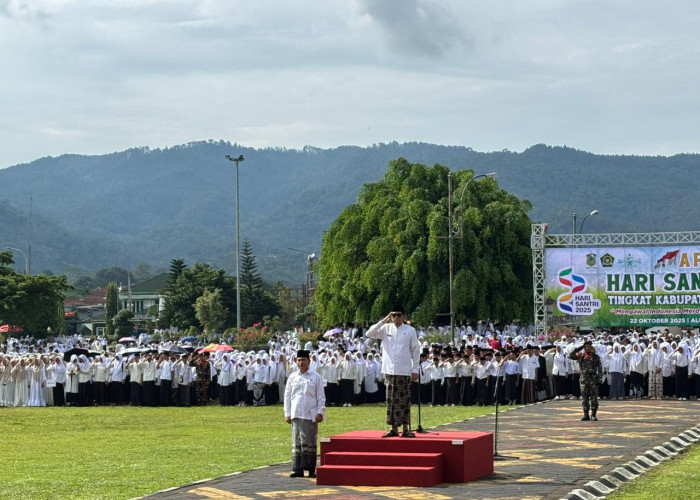 Wabup Banjarnegara Ajak Santri Jadi Motor Inovasi dan Dakwah Digital