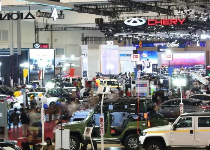 Konsumen Indonesia Masih Memilih Prioritas Kebutuhan Lain Selama Ajang GIIAS 2025 