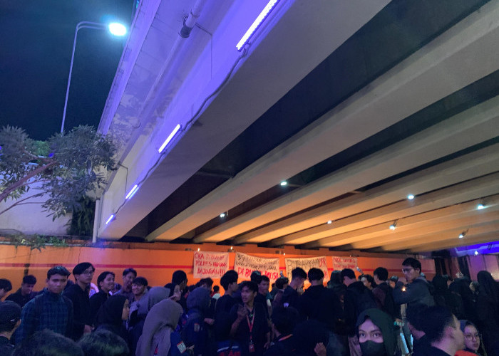 Ribuan Lilin Keadilan dari Purwokerto, Duka Tragedi Pejompongan Bergema di Banyumas