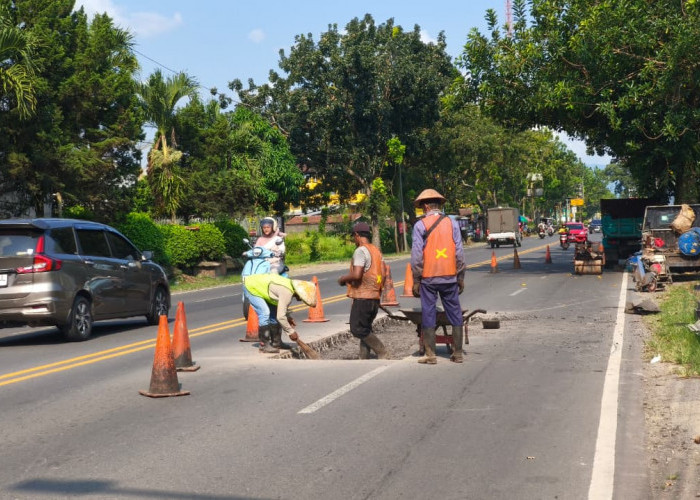 Jalan Soepardjo Roestam Sokaraja Banyumas Ditarget Bebas Lubang