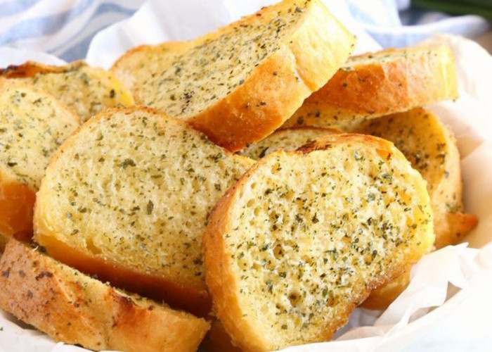 Resep Garlic Bread dari Roti Tawar yang Cocok untuk Menu Sarapan