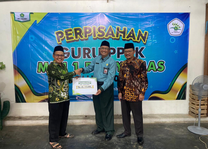 MI Negeri 1 Banyumas Donasi Bencana Sumatera Rp 22,1 Juta