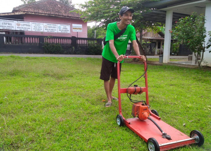 Mesin Pemotong Rumput Rusak Dimodifikasi, Dari Model Gendong Jadi Dorong