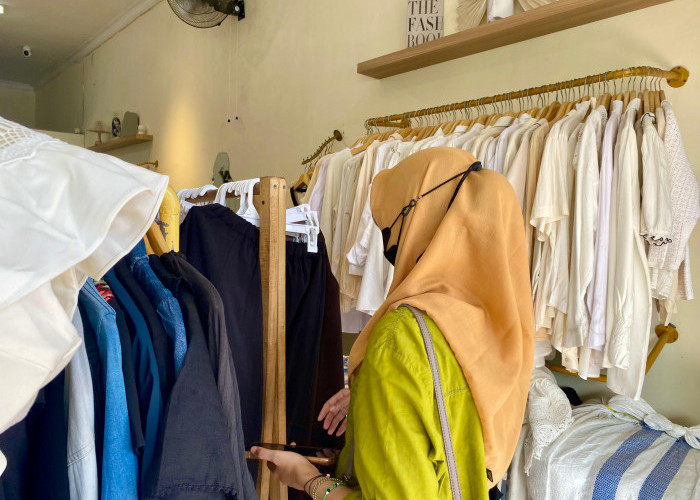 Fashion Korea Mulai Rp 20 Ribuan di Bungkusay Thriftshop