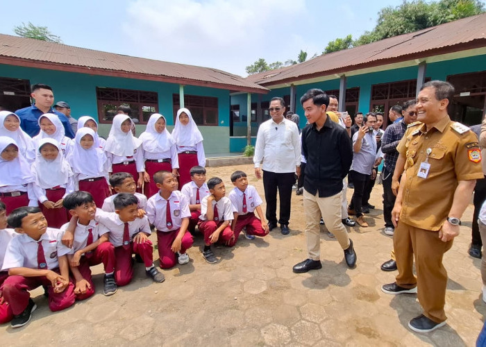 Temui Korban Dugaan Keracunan MBG di Batang, Gibran dan Ahmad Luthfi Serap Aspirasi Warga