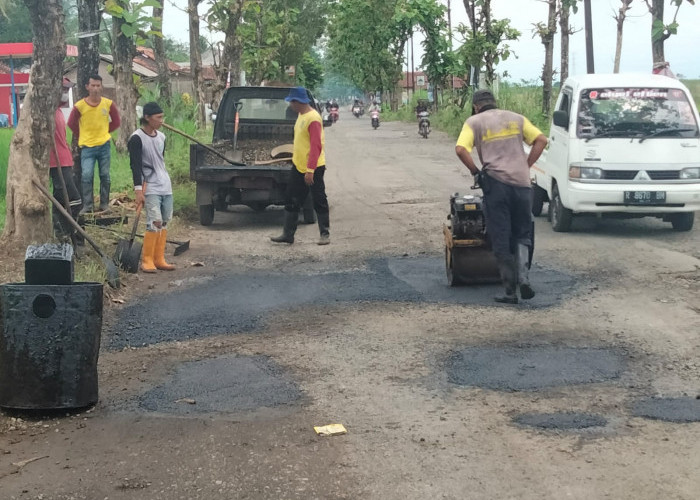 Jelang Libur Lebaran, Ruas Jalan Akses Wisata di Purbalingga Mulai Diperbaiki