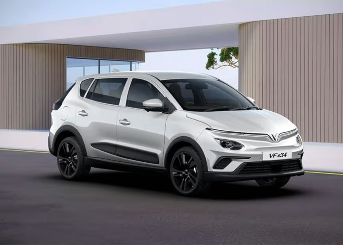 Mobil Listrik Harga Rp 273 Juta? VinFast VF e34 2025 Bikin Penasaran!