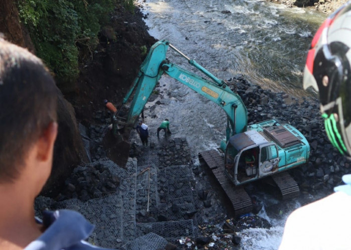 Sudah Mencapai 60 Persen, Pekerjaan Penanganan Longsoran Jembatan Kali Pelus Sesuai Rencana 