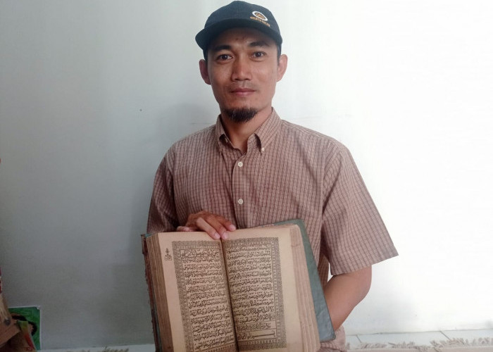 Yuli Miliki Alquran Cetakan Modern Tertua di Indonesia, Dicetak Tahun 1928, Tak Pakai Nomor Ayat 