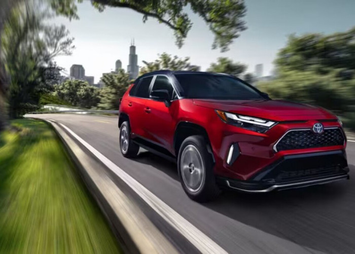 Toyota RAV4 PHEV 2025, SUV Segala Medan Hadir dengan Perubahan Branding dan Identitas Baru