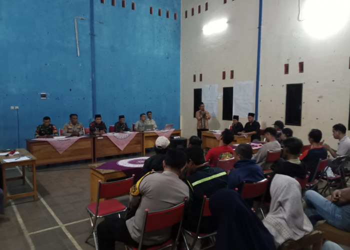 Tuntut Transparansi Pengelolaan Tanah Kas Desa, Puluhan Warga Datangi Balai Desa Krenceng