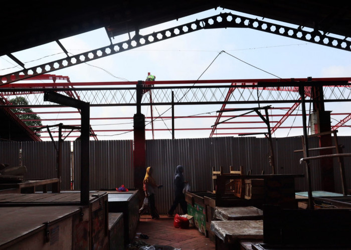 Perbaikan Pasar Wage Purwokerto Dikebut, Targetkan Pemasangan Atap Rampung Awal November