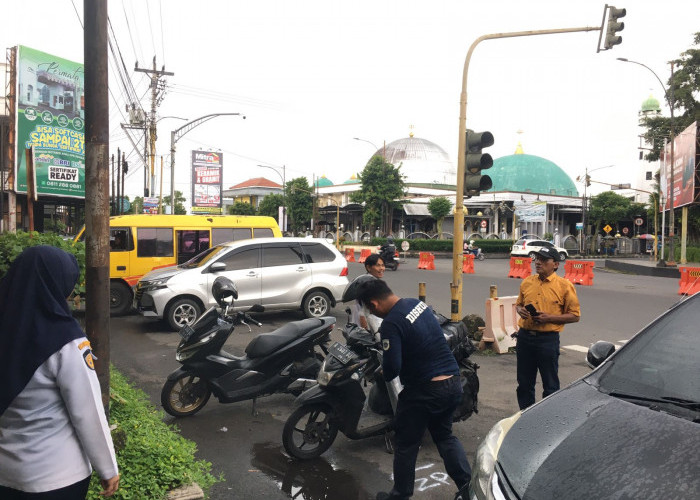 Plang Parkir Berbacode Dua Minggu Lagi Terpasang