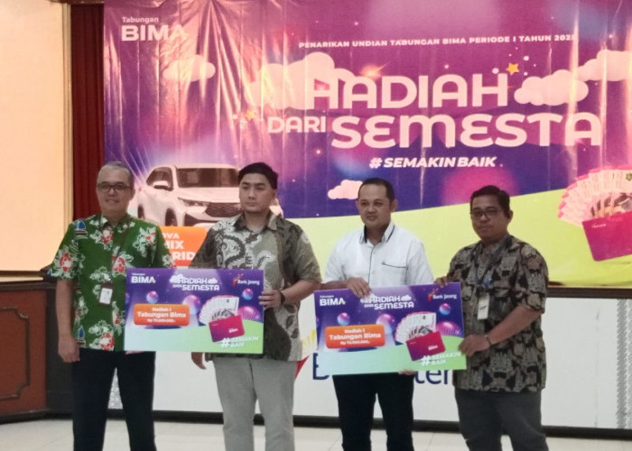 Apresiasi Loyalitas Nasabah, Bank Jateng Serahkan Hadiah Undian Tabungan BIMA Cabang Purwokerto