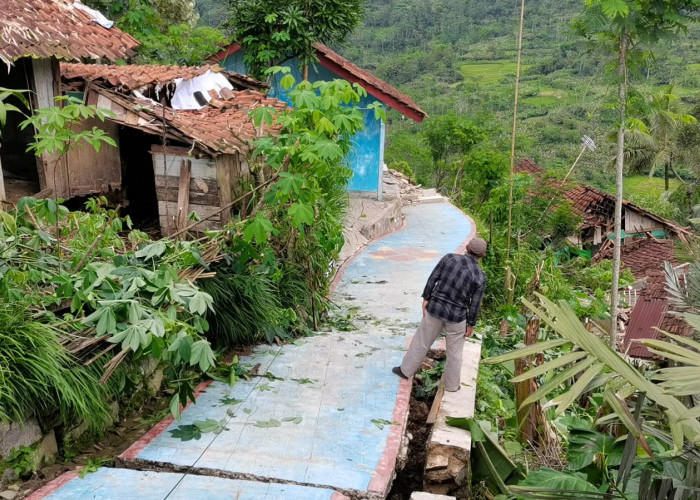 10 Rumah di Banjarnegara Hancur Rata dengan Tanah Akibat Tanah Gerak, 14 Rumah Lainnya Membahayakan