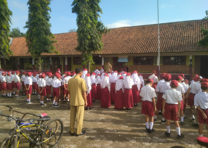 Anak Putus Sekolah Terbanyak Di Desa Watuagung Kecamatan Tambak