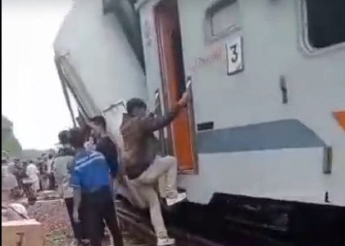 KA Bangunkarta Anjlok di Bumiayu, Penumpang Dievakuasi ke Bus