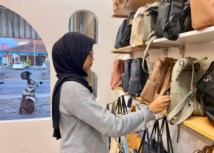 Tasenyong Beri Diskon Tas hingga 50 Persen, Produk Lokal Berkualitas dan Awet