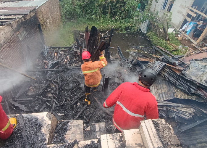 Rumah Seorang Warga di Desa Karangmangu Baturraden Ludes Terbakar 