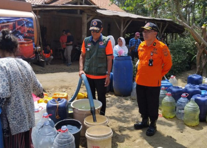 Kemarau Makin Kering, 543 Tangki Air Bersih Digelontorkan ke Warga Cilacap
