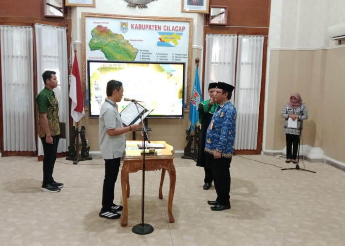 Awal Tahun, Bupati Cilacap Lantik Kepala BAPPEDA