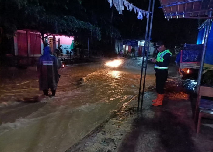 Hujan Deras, Tiga Desa di Kecamatan Karangmoncol Tergenang Banjir