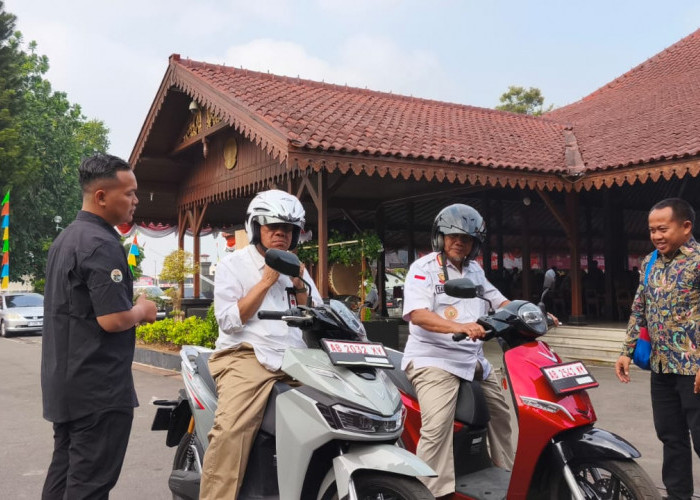 Banyumas Alihkan Anggaran Mobil Dinas ke Motor Listrik, Sadewo Dorong Elektrifikasi Kendaraan Bertahap