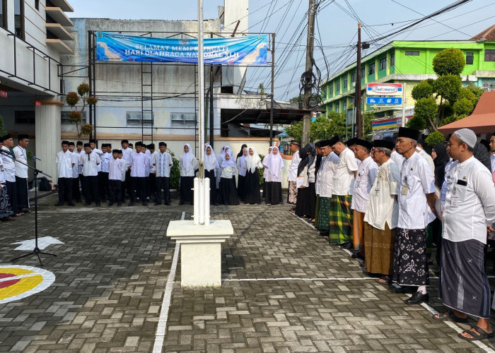 Jelang Hari Santri, ASN Banjarnegara Ngantor Pakai Sarung