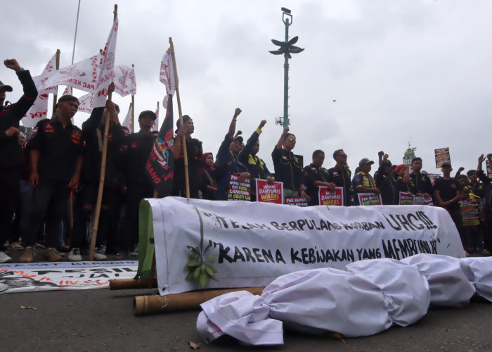 Massa ARB Desak UHC Banyumas Kembali Aktif, Pemkab Siapkan Dialog soal Data Desil ke Pusat