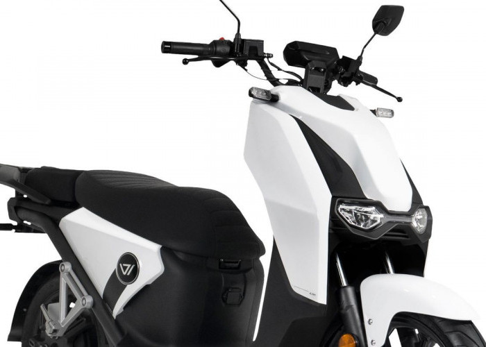 Mau Punya Motor Listrik Keren? Charged Rimau Jawabannya, Harga Cuma 26 Jutaan!