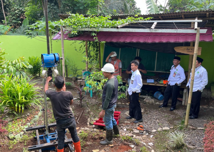 Kemenag Purbalingga Uji Sondir Lahan Pembangunan SBSN KUA Bojongsari
