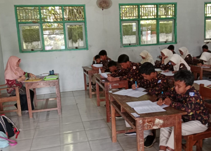 Ujian Akhir Semester Madrasah Dibagi Dua Model