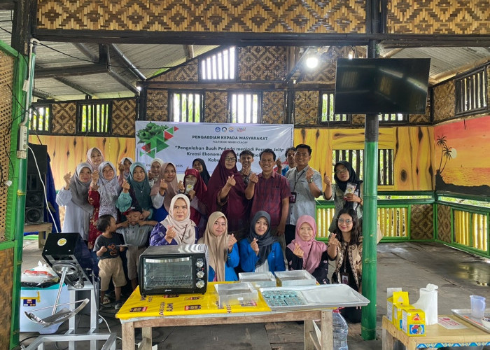 Tim Pengabdian Masyarakat Politeknik Negeri Cilacap Olah Buah Pedada Jadi Jelly di Cigimbal Park