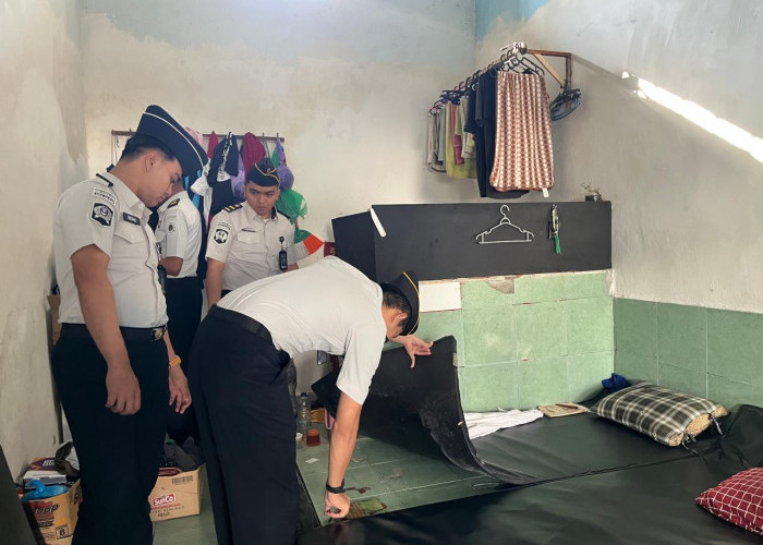 Cegah Gangguan Keamanan, Kamar Warga Binaan Lapas Cilacap Disidak  