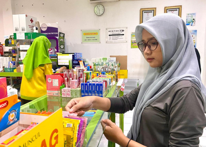 Apotek K-24 HR Bunyamin Hadir 24 Jam, Layani Konsultasi Apoteker Gratis