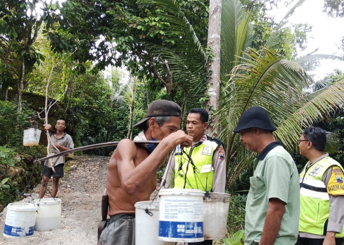 Warga Terdampak Tanah Bergerak Ketanda Tempati Huntara