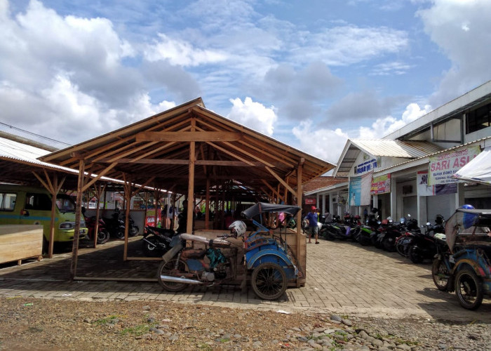 Biar Kondusif, Plang Saling Klaim Tanah Pasar Buntu Dicabut