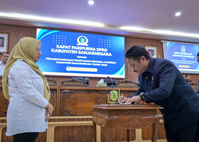 DPRD Banjarnegara Sahkan 4 Perda, Raperda Pengolahan Sampah Plastik Jadi BBM Masih Dikaji
