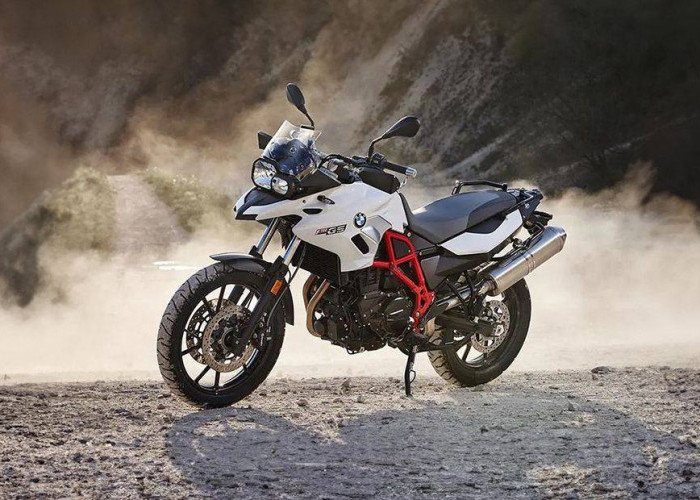 Harga Motor BMW F 700 GS Selangit! Tapi Ground Clearance-nya Juara!