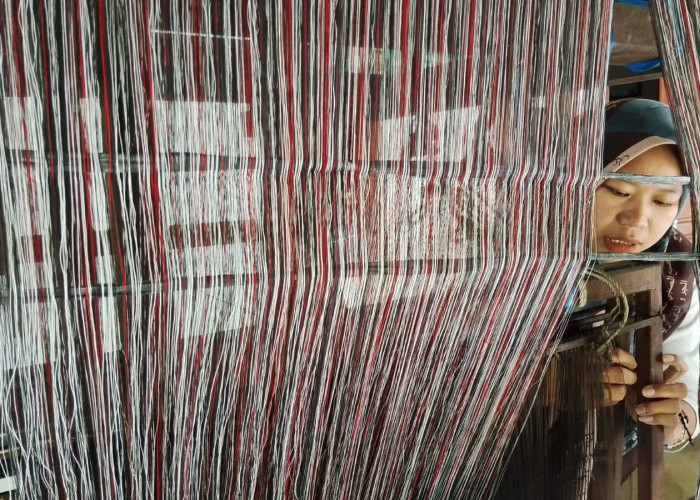 Tenun Lurik Tanggeran Banyumas Bergeliat Lagi, Perajin Bangkit di Awal 2026