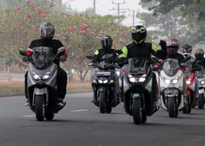 Simak Nih! Rekomendasi Motor Matic yang Enak Buat Touring Bersama Teman