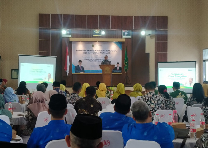 Irjen Kemenag RI Larang Madrasah Campuri Uang Komite, Kepala Madrasah Diingatkan di Purwokerto