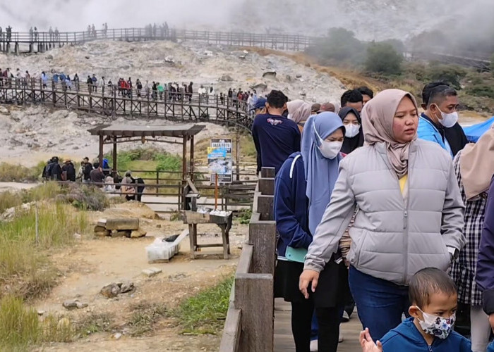 Libur Panjang, Dieng Dibanjiri 32 Ribu Wisatawan dalam Sepekan