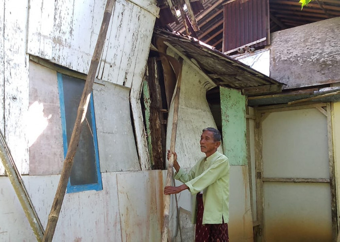 Tempat Ngaji Anak-anak Nyaris Ambruk, Mulyono Nantikan Bedah Rumah