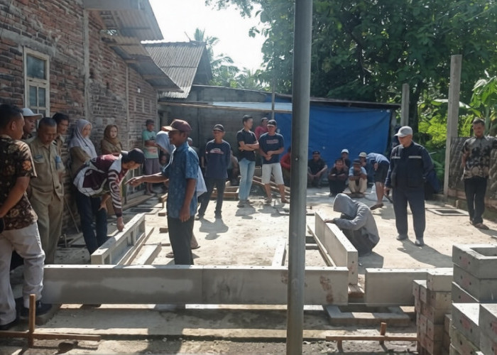 Kejar Target Lebaran, DLHPKP Purbalingga Latih 40 Penerima PB Backlog Pasang Panel Ruspin